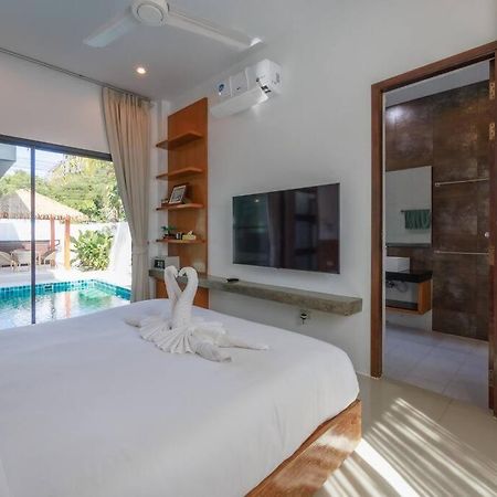 Paradise Found: 2-Bedroom Villa Bliss In Rawai Phuket Exterior photo