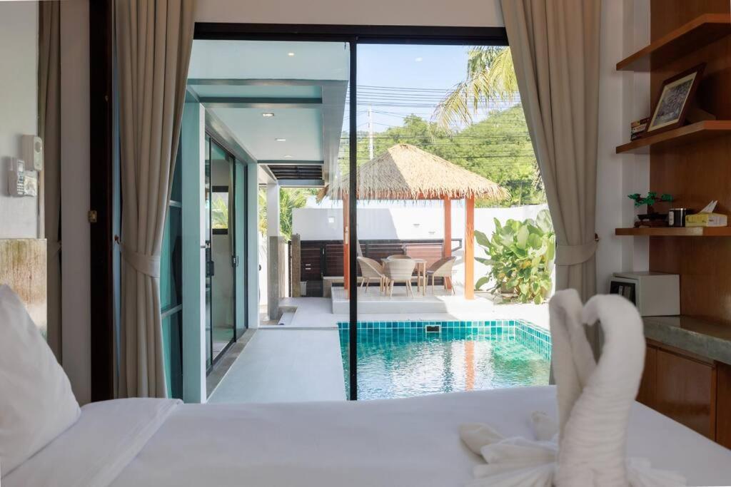 Paradise Found: 2-Bedroom Villa Bliss In Rawai Phuket Exterior photo