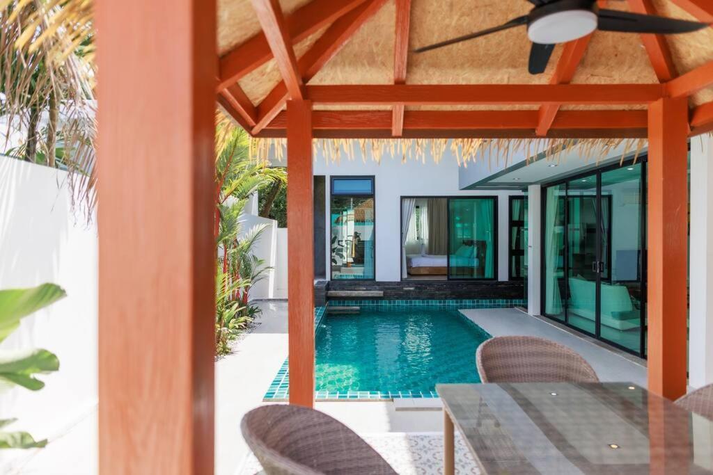 Paradise Found: 2-Bedroom Villa Bliss In Rawai Phuket Exterior photo